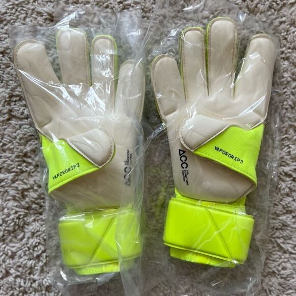 Nike Vapor Grip3 Goalkeeper Gloves Volt Black Soccer Goalie - Picture 3 of 11